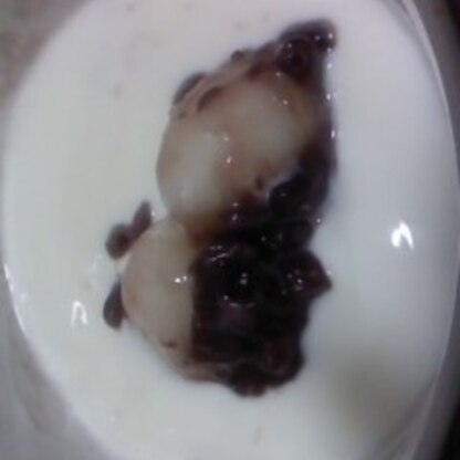 豆腐の白玉おいしかったです！白玉入りのヨーグルト初めて食べました。おいしかったです！